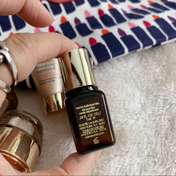 Brand New Estée Lauder Revitalizing Supreme + Gift Set - Picture 6 of 8